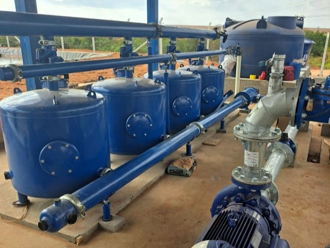 Sistema de irrigação: tudo sobre tipos, uso e vantagens